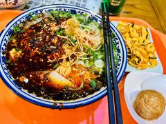 -伊穆祥牛肉面总店·清真
