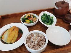 -雪梅月子中心(华侨城店)