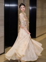 -不晚国际婚纱礼服