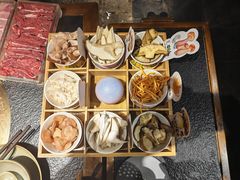 -菌自由丨野生菌火锅特色庭院餐厅(丽江古城店)