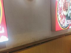 -运气牛自助酱大骨火锅(南京东路店)