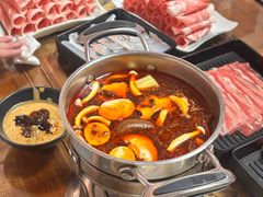 -丽江庭院·云南野生菌·海鲜火锅(鼓楼四合院店)