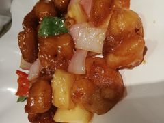 w菠萝咕咾虾-新大咀港式茶餐厅(宝山万达店)