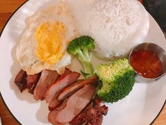 泰式猪颈肉饭-FEVER(创想公社店)
