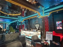 -屋有岛沉浸游戏旗舰店(中山公园店)