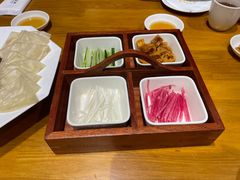 -乐忻皇朝(上海中心大厦店)