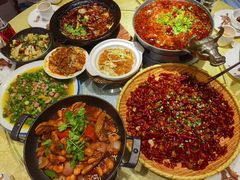 -万重锦·人文川菜馆(骡马市店)