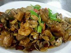 蛤蜊鸡-宏源鑫海鲜餐厅·海景婚宴厅(石老人店)