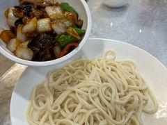 -汗腾格里·风味餐厅(新疆驻京办店)