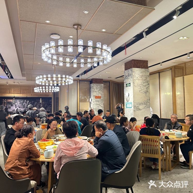 成都平价米其林餐厅[调皮]值得尝试