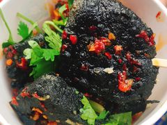 -黑色经典臭豆腐·湖南特产(步行街店)