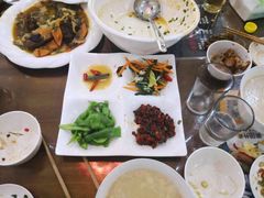 -萨宁音登锡伯风味餐厅(一楼店)