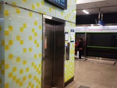 -七里庄(地铁站)