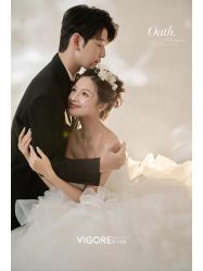 -雪中彩影婚纱摄影·微光艺术中心