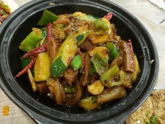 -江城燕子大排档(江汉路步行街店)