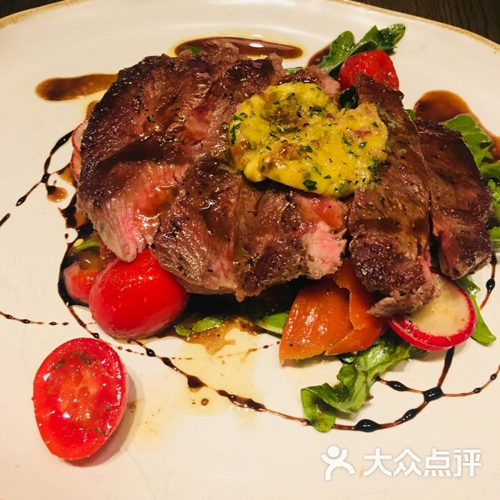 gaga鲜语谷饲牛扒配红酒浓汁图片-北京西餐-大众点评网
