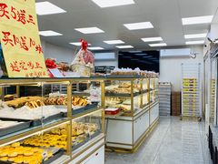 面包甜点陈列柜-爱德顺糕点食屋(利民道店)