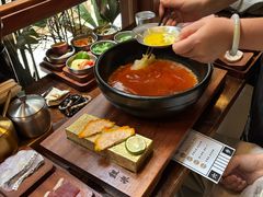 -银米·云南传统过桥米线(双廊黑金冠店)