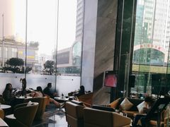 -深圳温德姆至尊酒店·大堂吧·户外花园