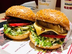 -The Habit Burger Grill 哈比特汉堡(复兴soho店)