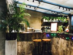 -HIGH FIVE哈福手工汉堡(桂林路店)