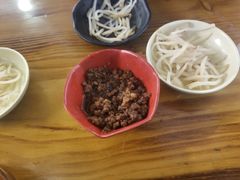 -丽虹云南过桥米线(兴工街店)