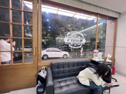 -MARTIN'S BARBER SHOP男士理发馆