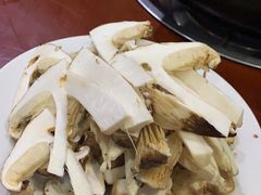 -菌之家·专业纯野生菌火锅·特色炒菌