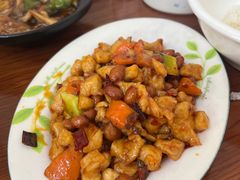 -胡子饮食店