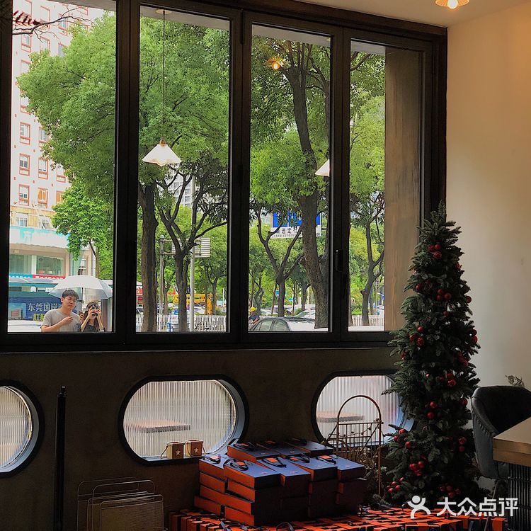 东莞探店| 复古蓝调🔵美式电影风咖啡馆
