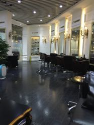 -变画·发型STUDIO