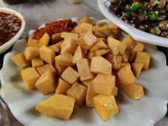 -王万妈卤猪脚(青岩交通路)