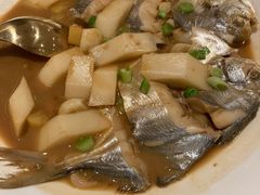 家烧白扁中鲳鱼-甬府小鲜(万象城店)