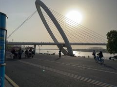 -南京眼步行桥