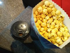 -和平影视娱乐城