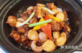 Pear Mountain Juice Braised Pork Ribs