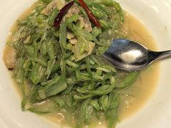 -鞍山大白鲨美食酒店