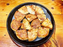 料理烤特色火烧-老东镇啤酒屋海鲜加工·蒸汽海鲜·海鲜烧烤(台东店)