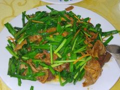 韭菜炒蘑菇-老边饺子馆(东单店)