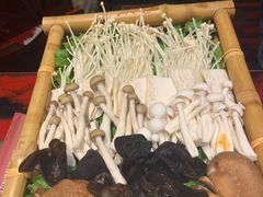 -九宫格重庆火锅(北国商城店)