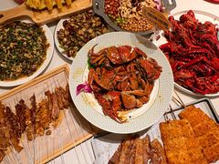 -嗨辣小聚·盘锦河蟹·海鲜烧烤龙虾(盘锦十年好店)