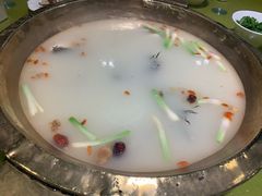 -颜氏双江清水鱼一养身火锅(磁器口店)