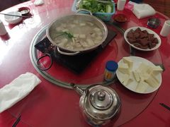 -香猪美食(中心店)
