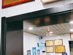 -覃肥叔桂林米粉(粮道街店)