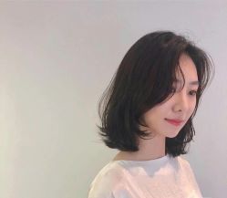 -变画·发型STUDIO