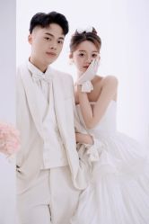 -芭莎视觉婚纱摄影(花溪店)