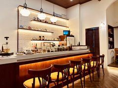 -Café Monson