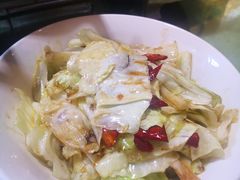 手撕包菜-昱龙大盆牛蛙馆(三兴街总店)
