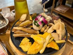 -一朵菌·野生菌探索家火锅(南亚店)