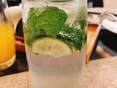 莫吉托-东方红海鲜百汇(国际大厦店)